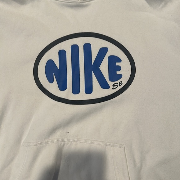 White Nike SB sweatshirt - Picture 4 of 4